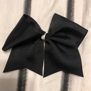 Cheer bow